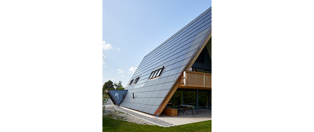 Bild von Solarziegeldach von Swisspearl