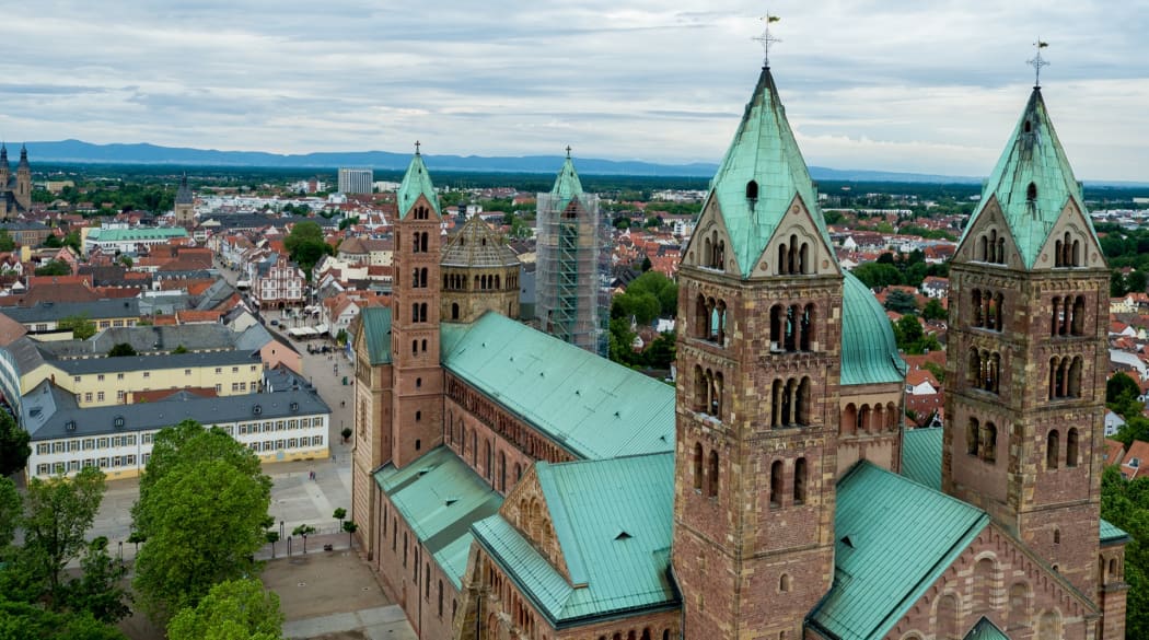 Speyer Dom mit Blick über die Stadt